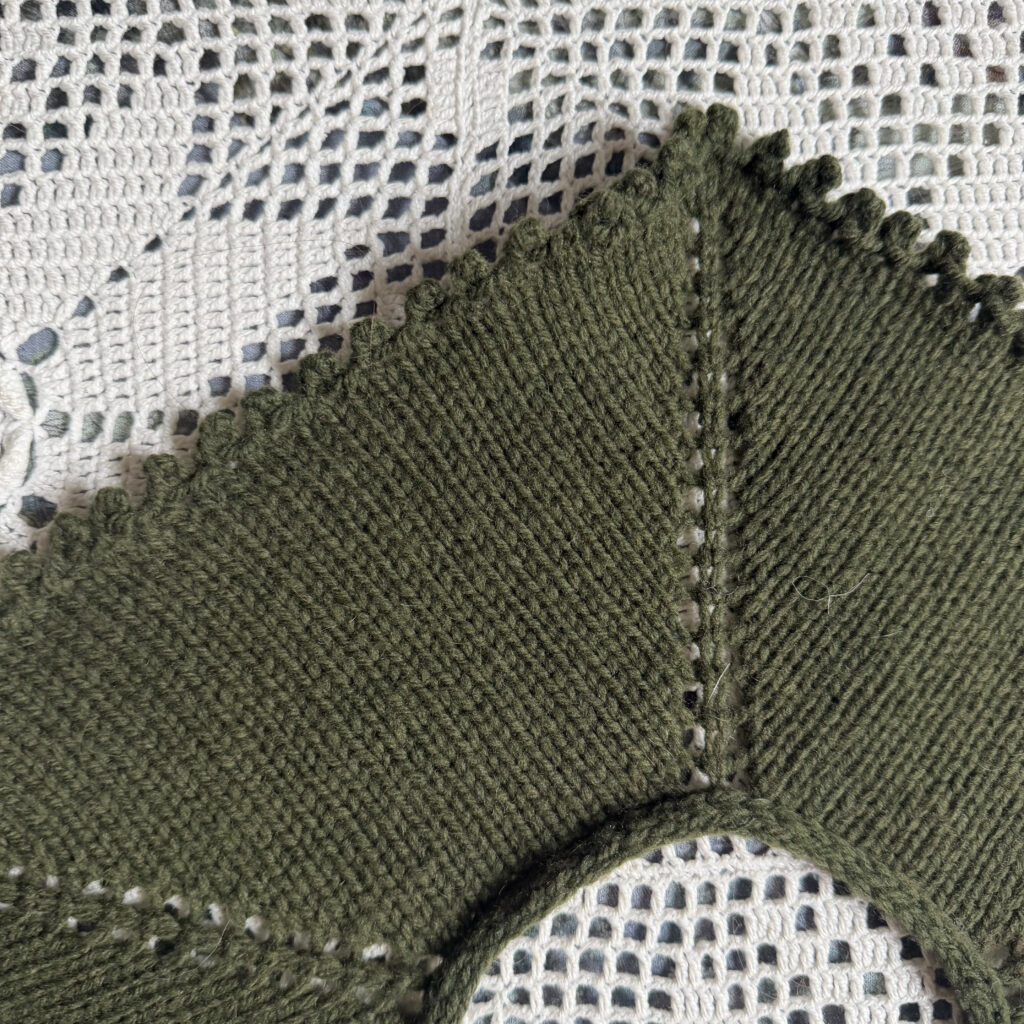 Il Colletto marchigiano olive green merinos